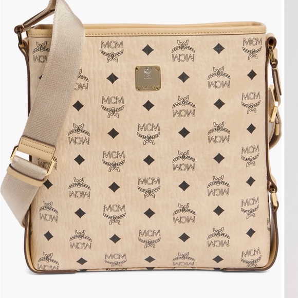 MCM Women's Aren Monogram Messenger Bag Purse Shoulder Bag New retail 730.00 - Picture 2 of 15